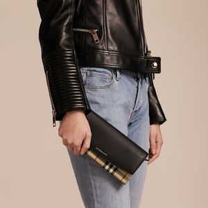 Burberry Wallet/crossbody Tote